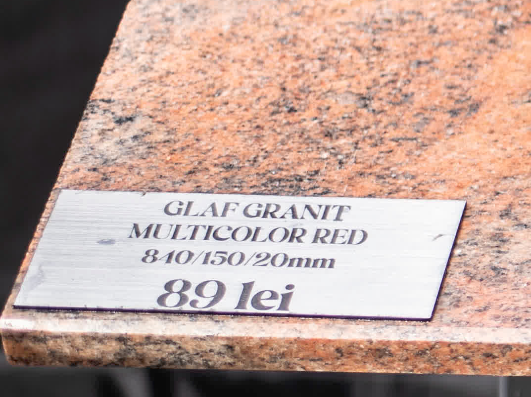 Etichetă Glaf Multicolor Red – 840×150×20 mm – 89 Lei