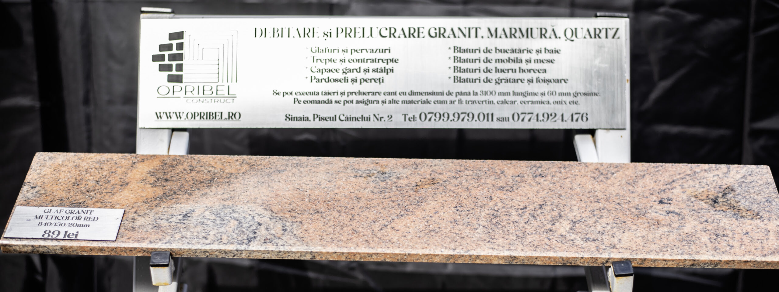 Glaf Multicolor Red montat pe stand OPRIBEL