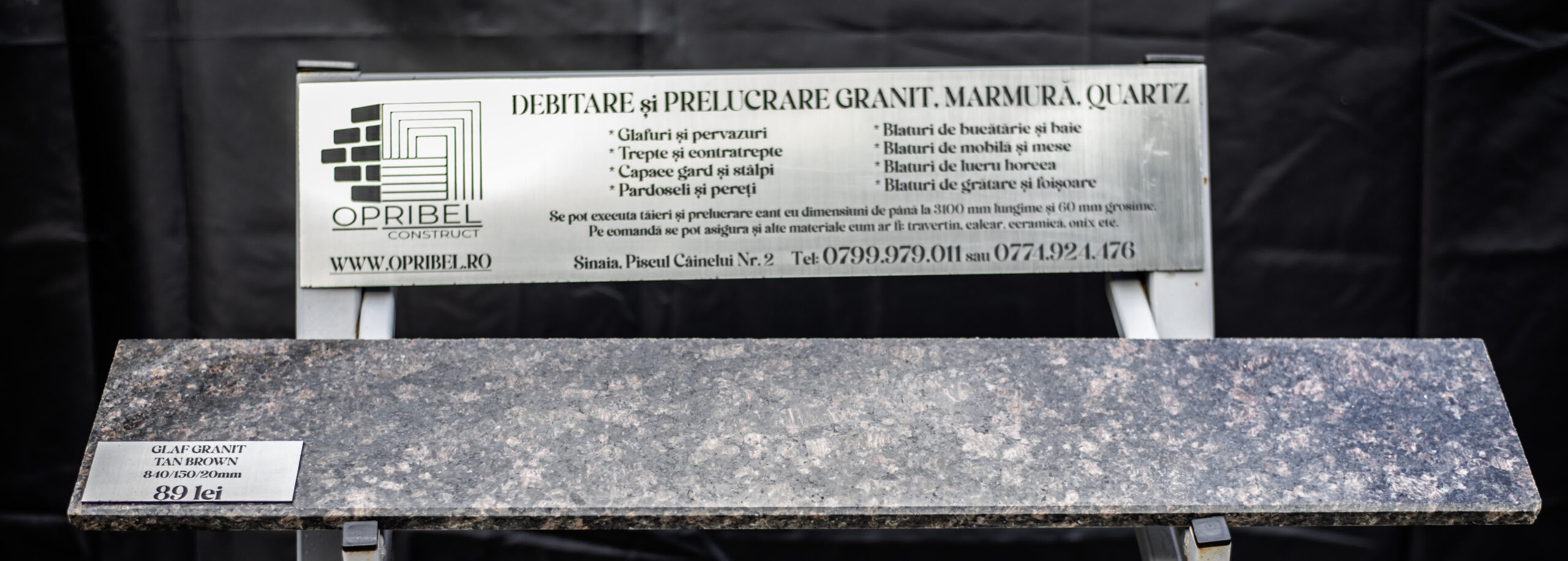 Glaf Tan Brown expus pe stand OPRIBEL